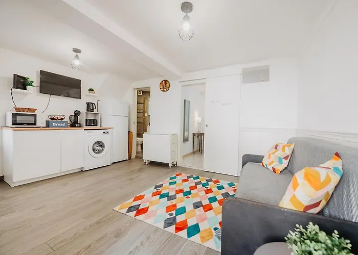 Aloha Surf House Ericeira